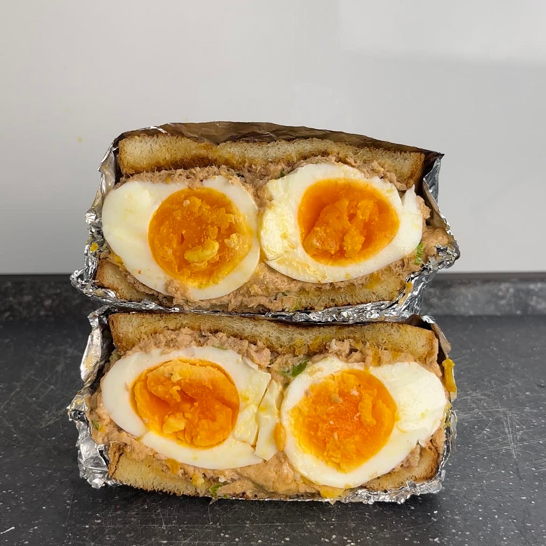 Spicy tuna egg sandwich