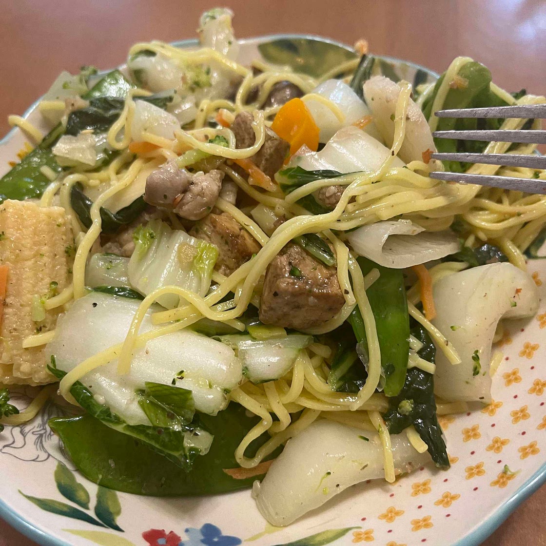 Chicken & Tofu Veggie Noodle Stir-fry 