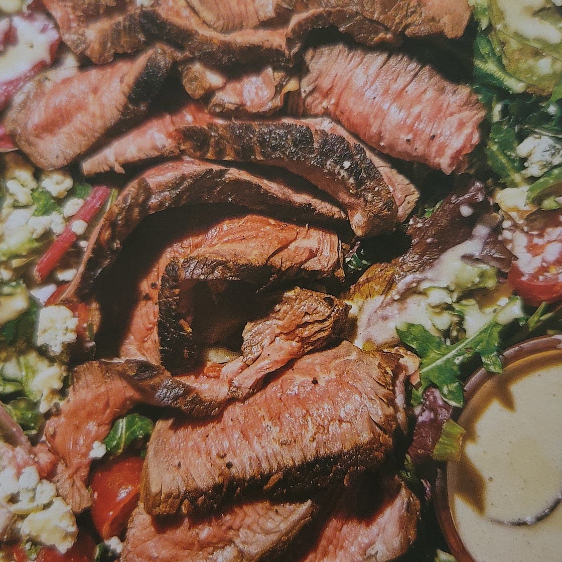 Balsamic Steak Salad with Creamy Gargonzola Dressing