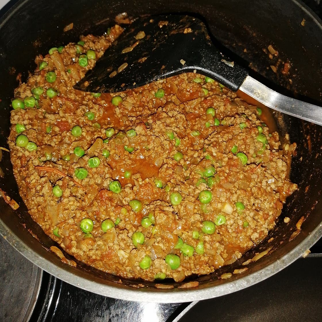 Keema Curry - Easy Mince Recipe {Ready in Under 30 Minutes}