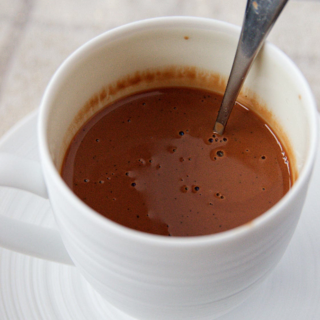 Chocolat chaud onctueux à la vanille, comme chez Angélina
