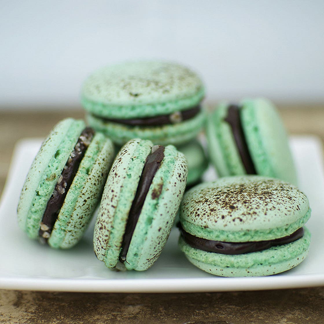 Macarons menthe chocolat