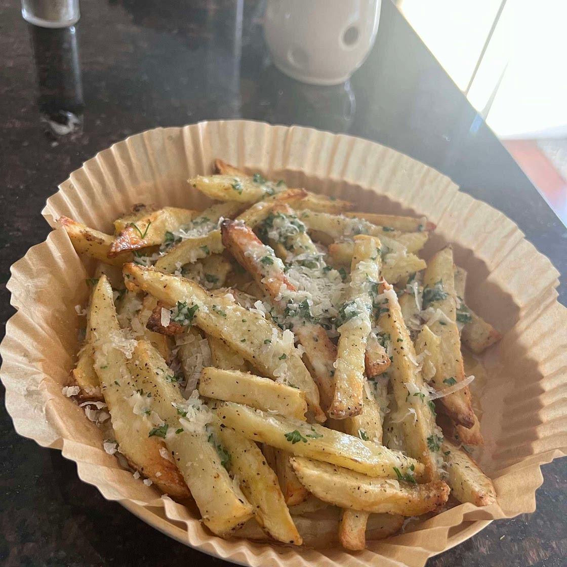 Crispy Garlic Parmesan Fries 