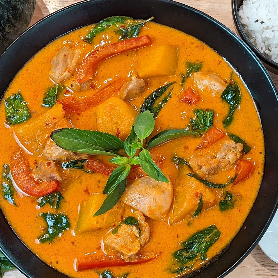 Curry rouge au poulet et courge