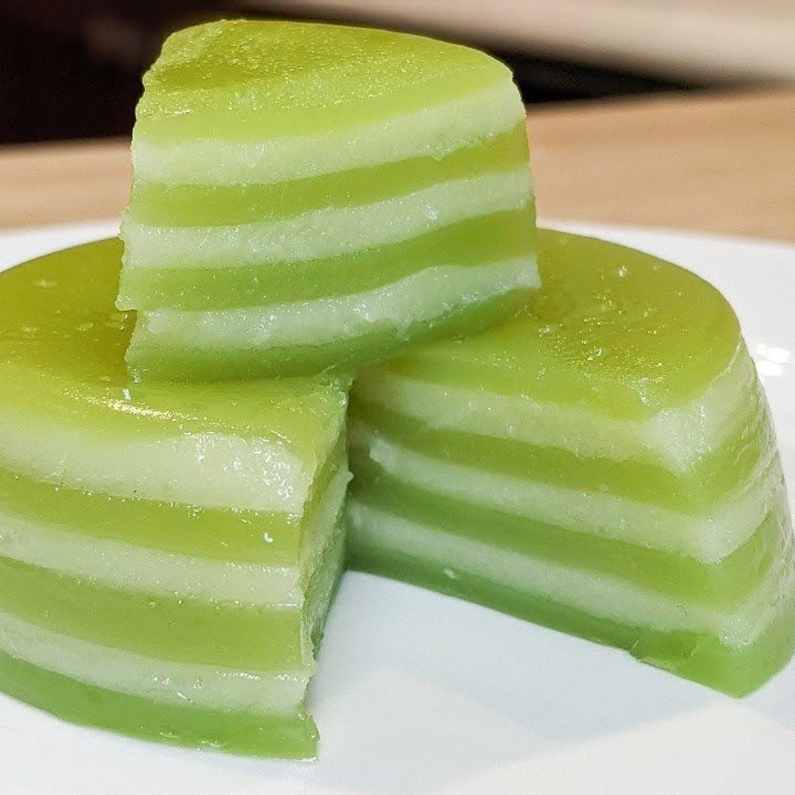 Gâteaux à étages cuits à la vapeur (Bánh da lợn)