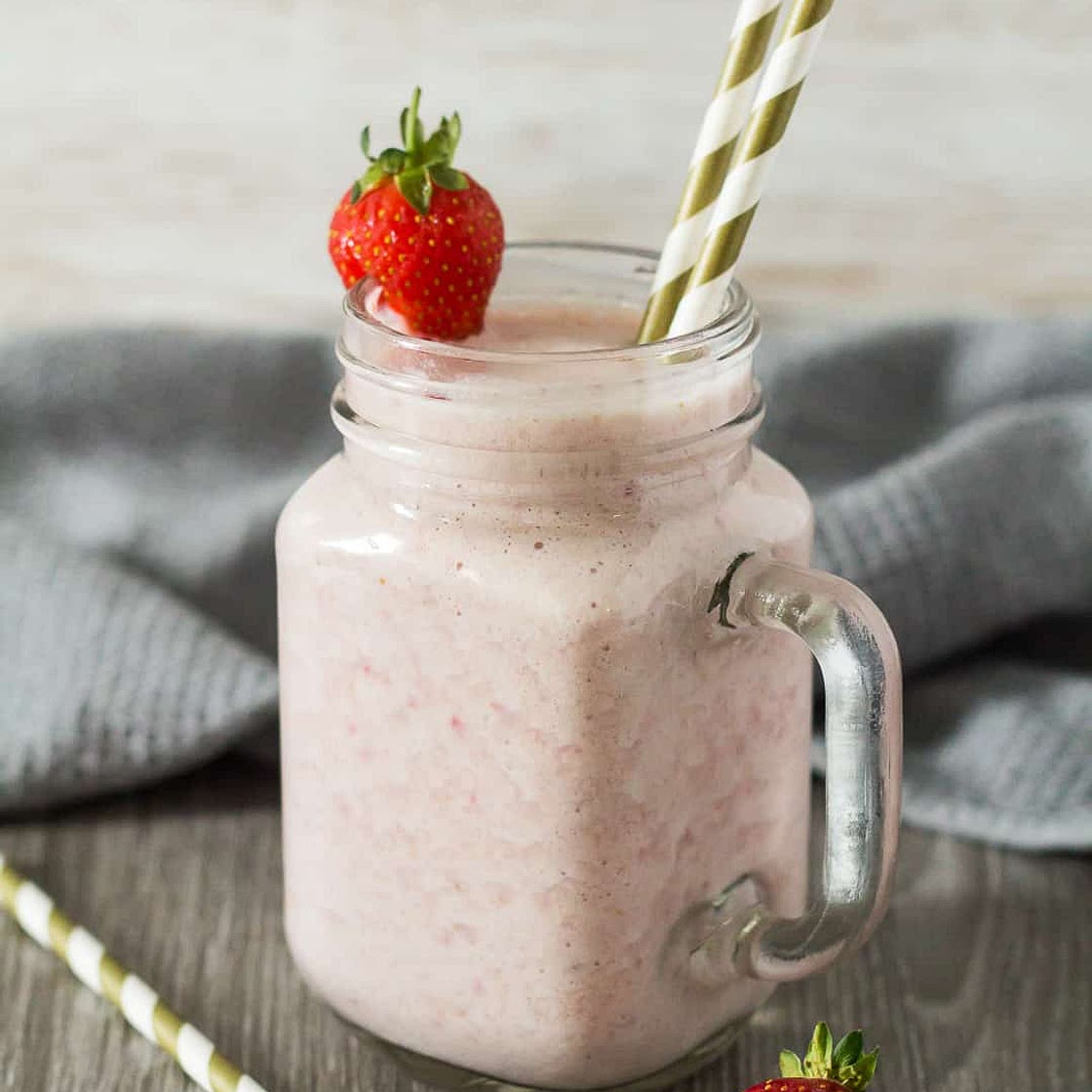 Strawberry Breakfast Smoothie