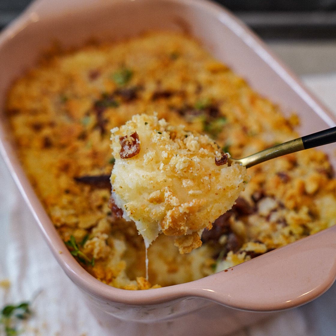CHEESY BACON & RITZ MASHED POTATO CASSEROLE