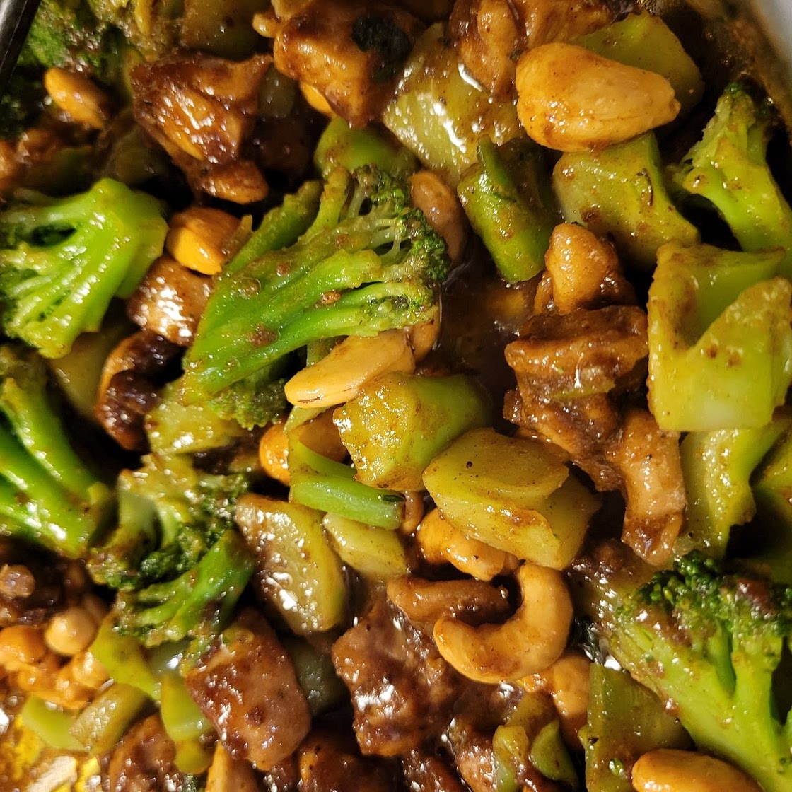 Chicken & Cashews Stir-Fry