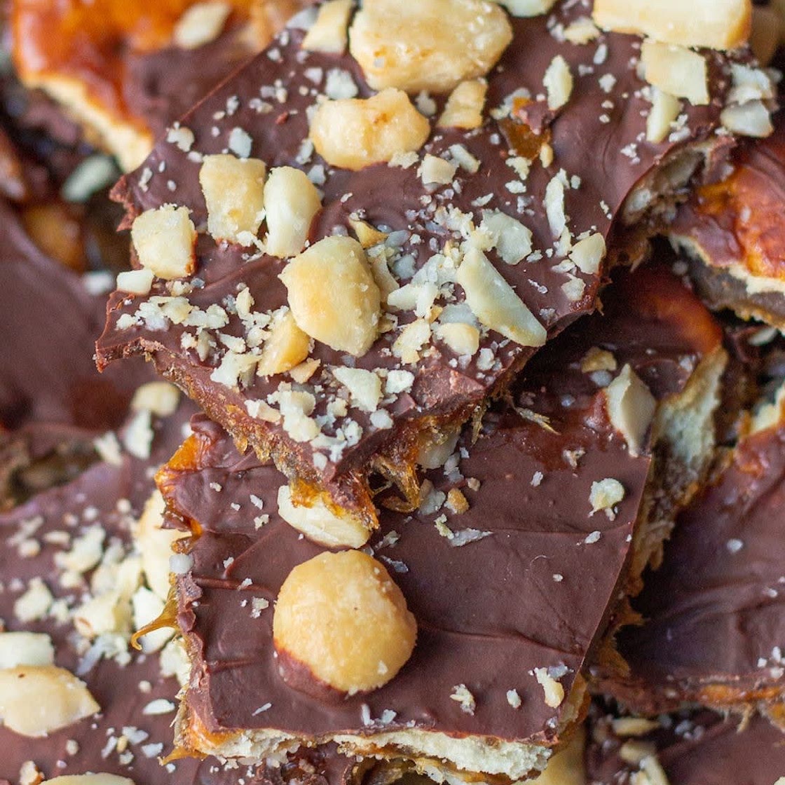 Christmas Cracker Toffee (AKA Christmas Crack)