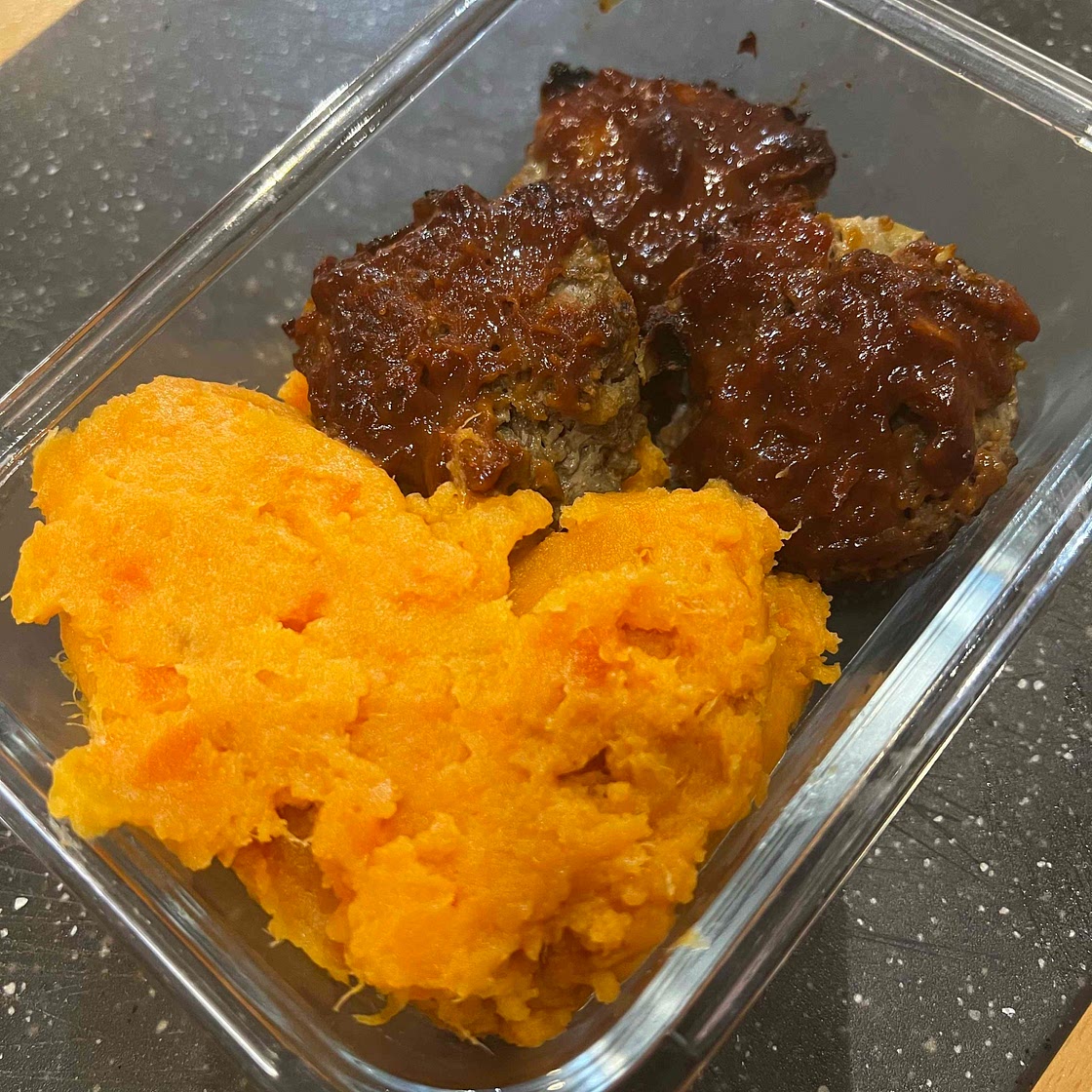 Muffin tin meatloaf 