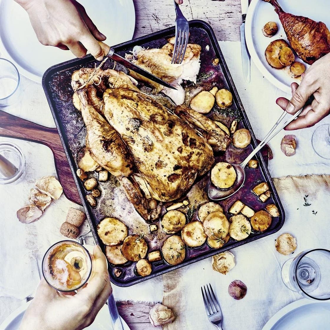Chapon truffé et panais rôtis à la vanille