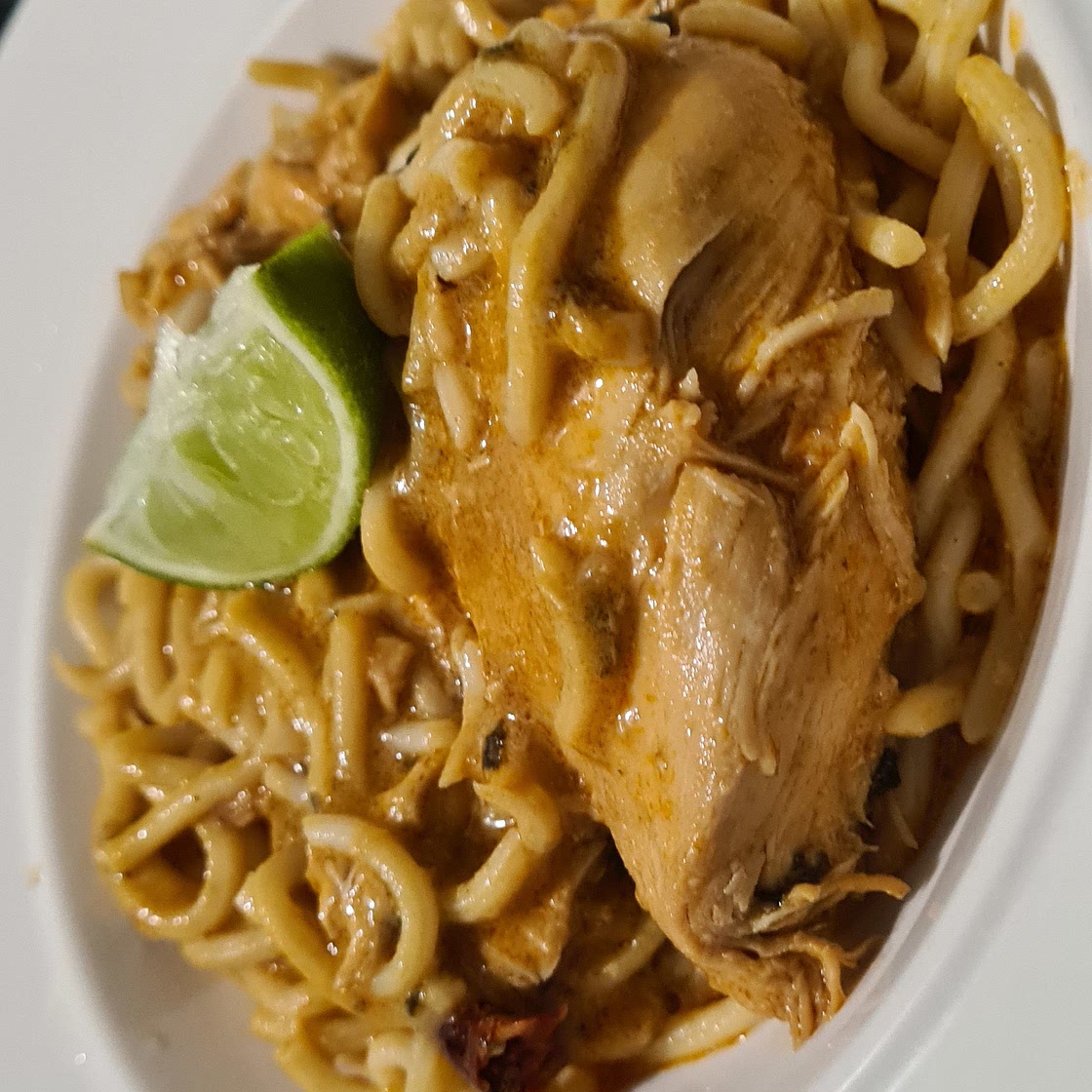 Red Thai Chicken Curry Noodles - Slow Cooker