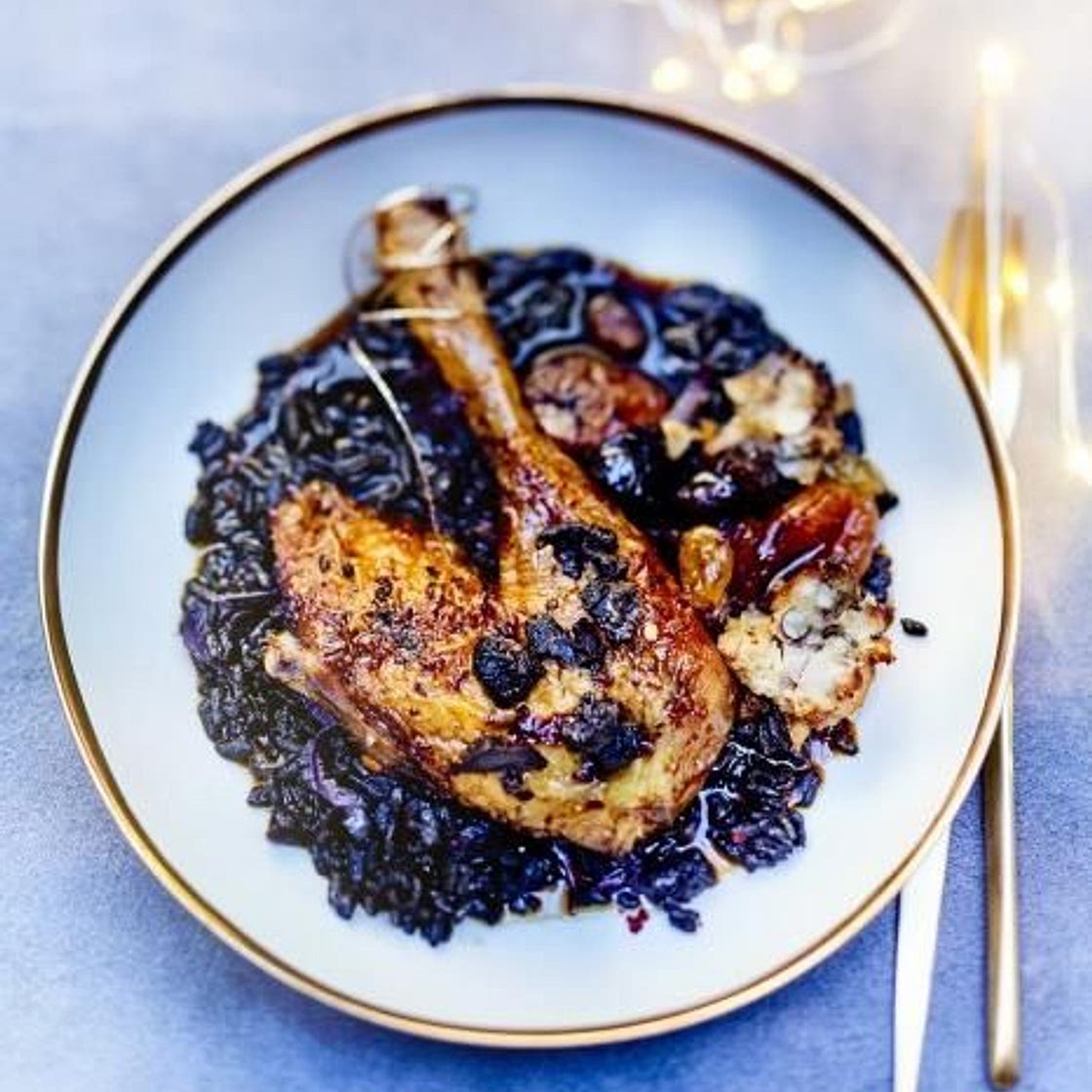 Risotto venere, truffes et chapon aux fruits secs