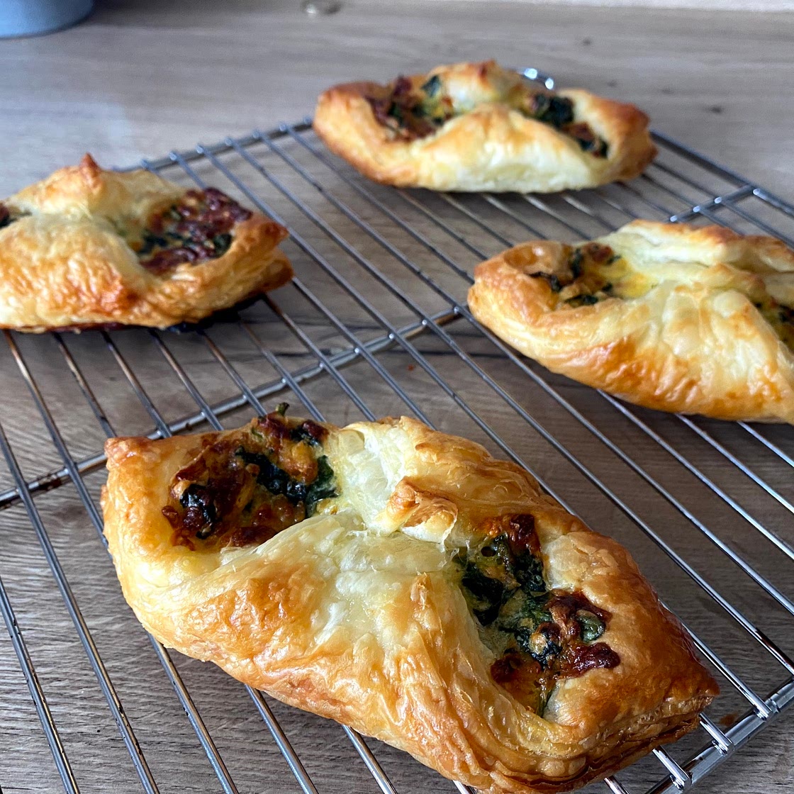 Quick n' Easy Spinach Puffs!