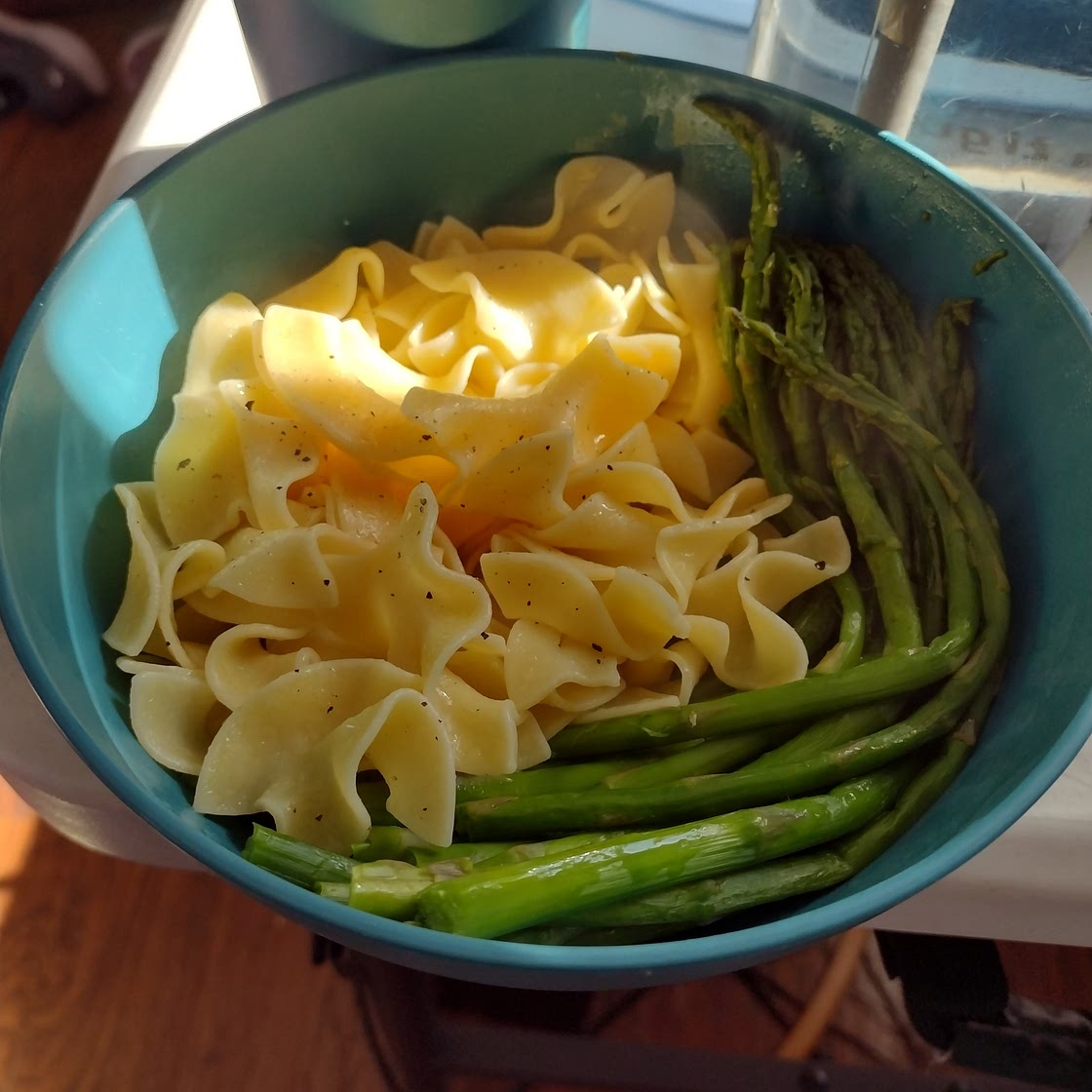 Buttery noodles