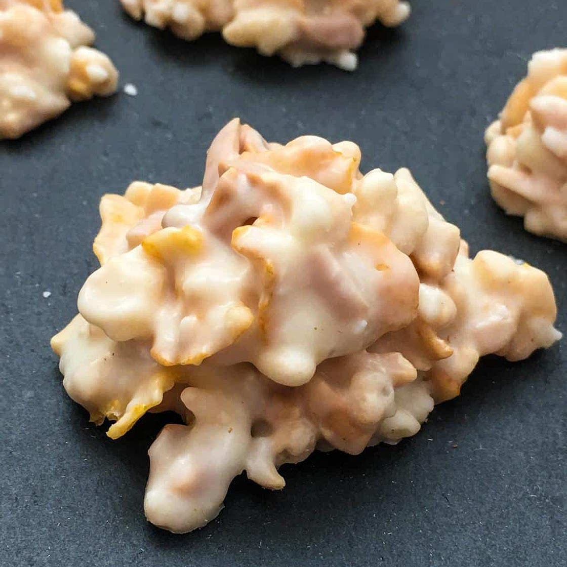 No bake White Chocolate Snowflakes Cookies