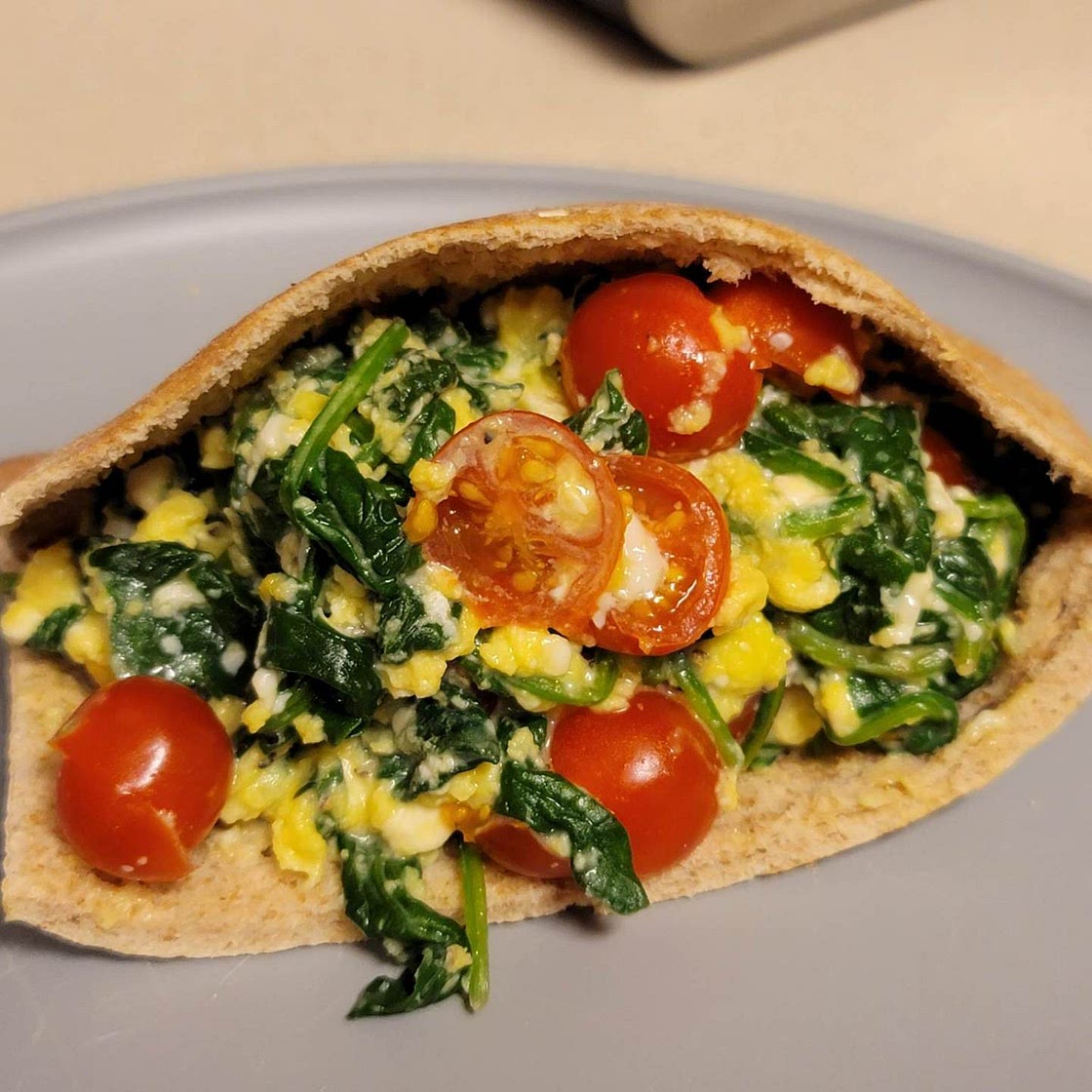 Greek-Style Breakfast Pitas