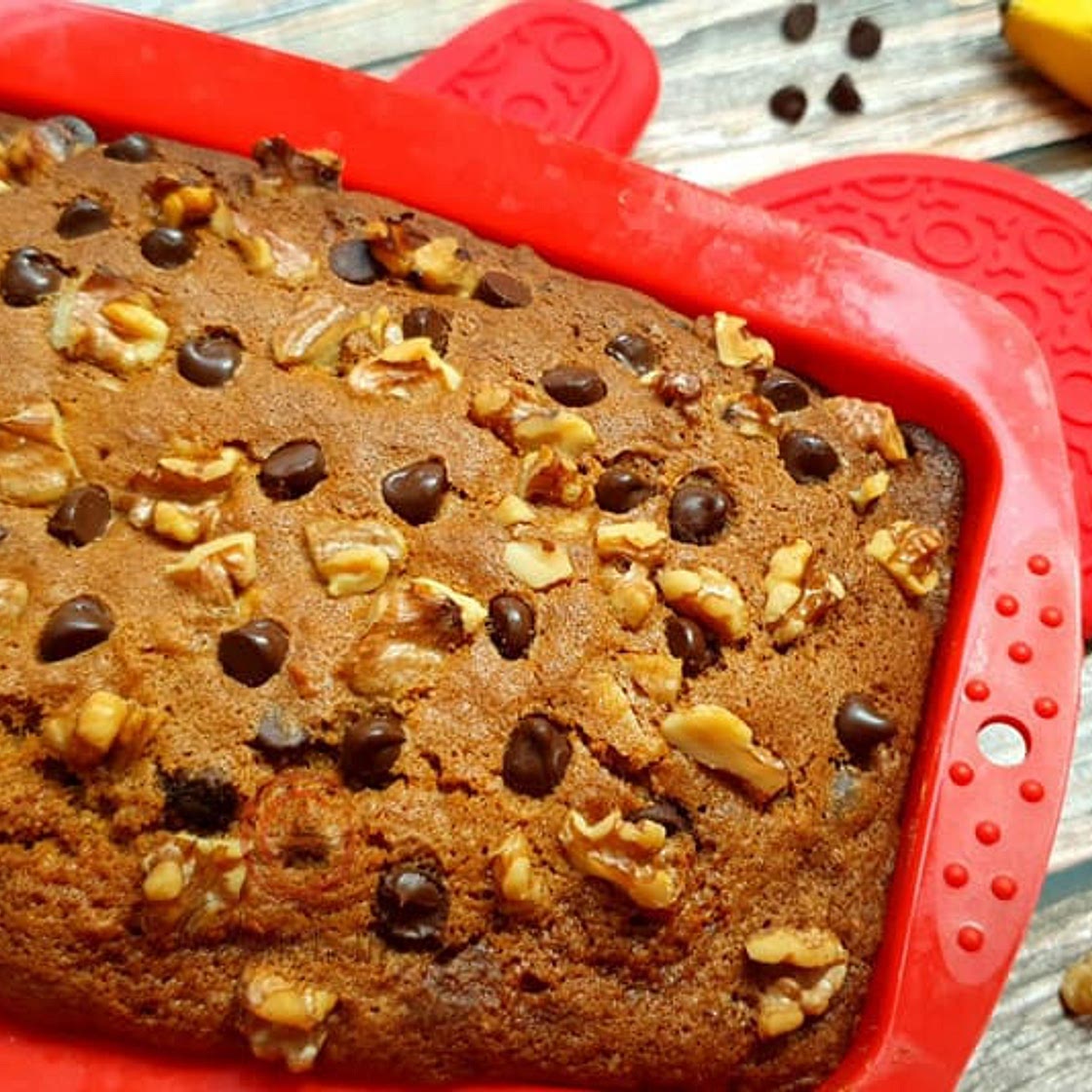 Chocolate Chip Banana Bread with Walnuts
