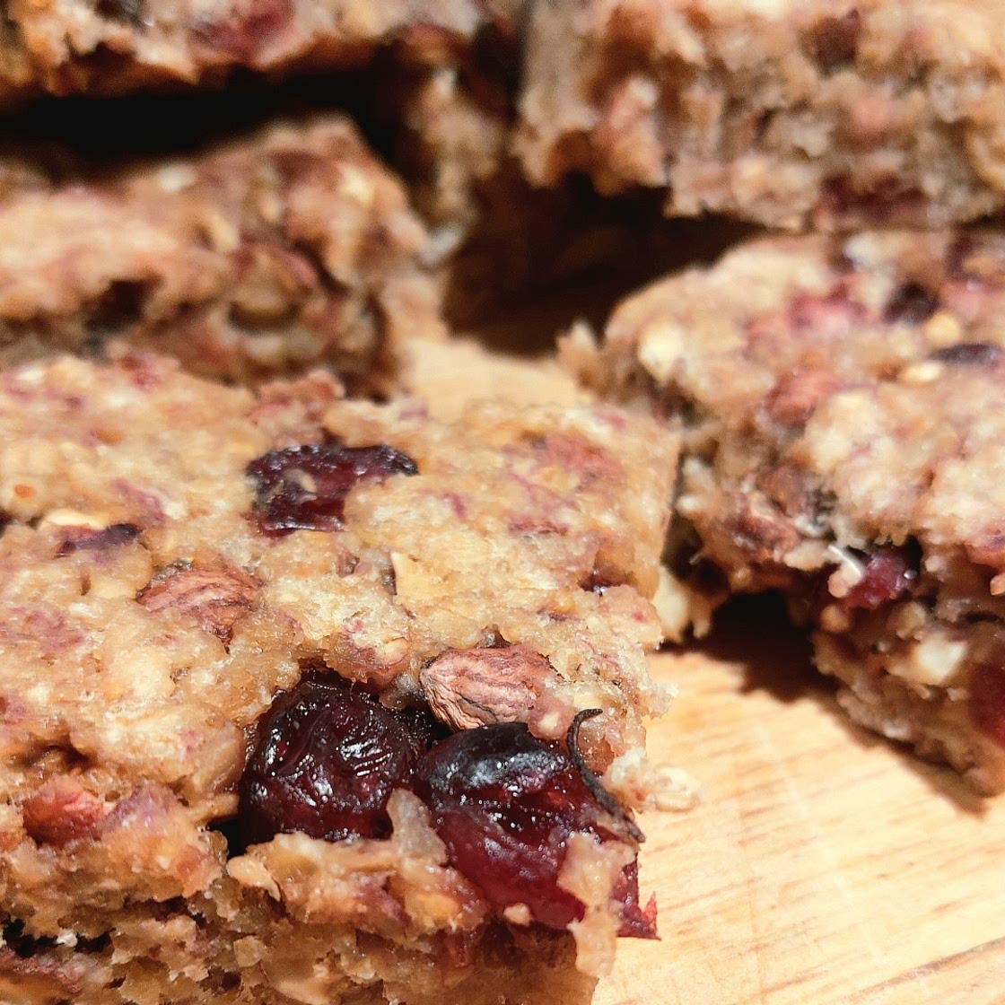 Energy bar - Banana, oatmeal, hazelnuts and dried cranberries.