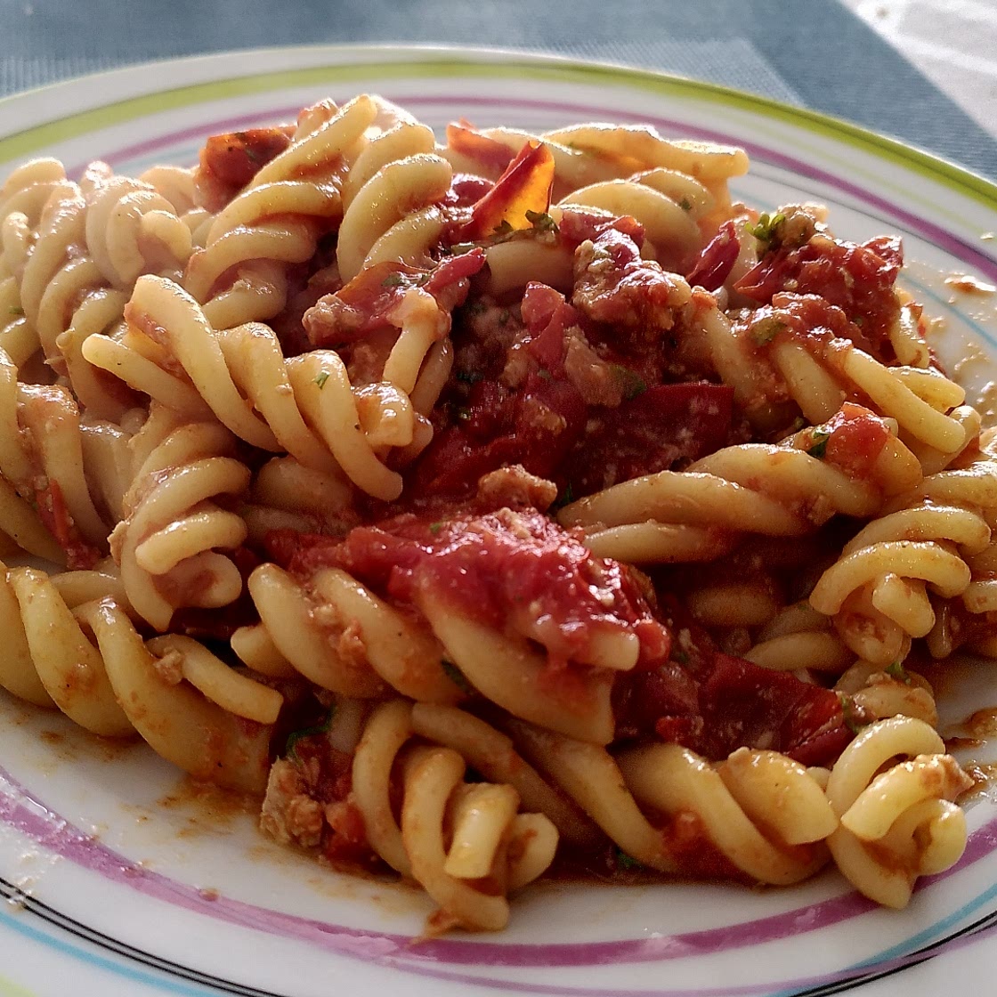 Fresh tomatoes marinara pasta