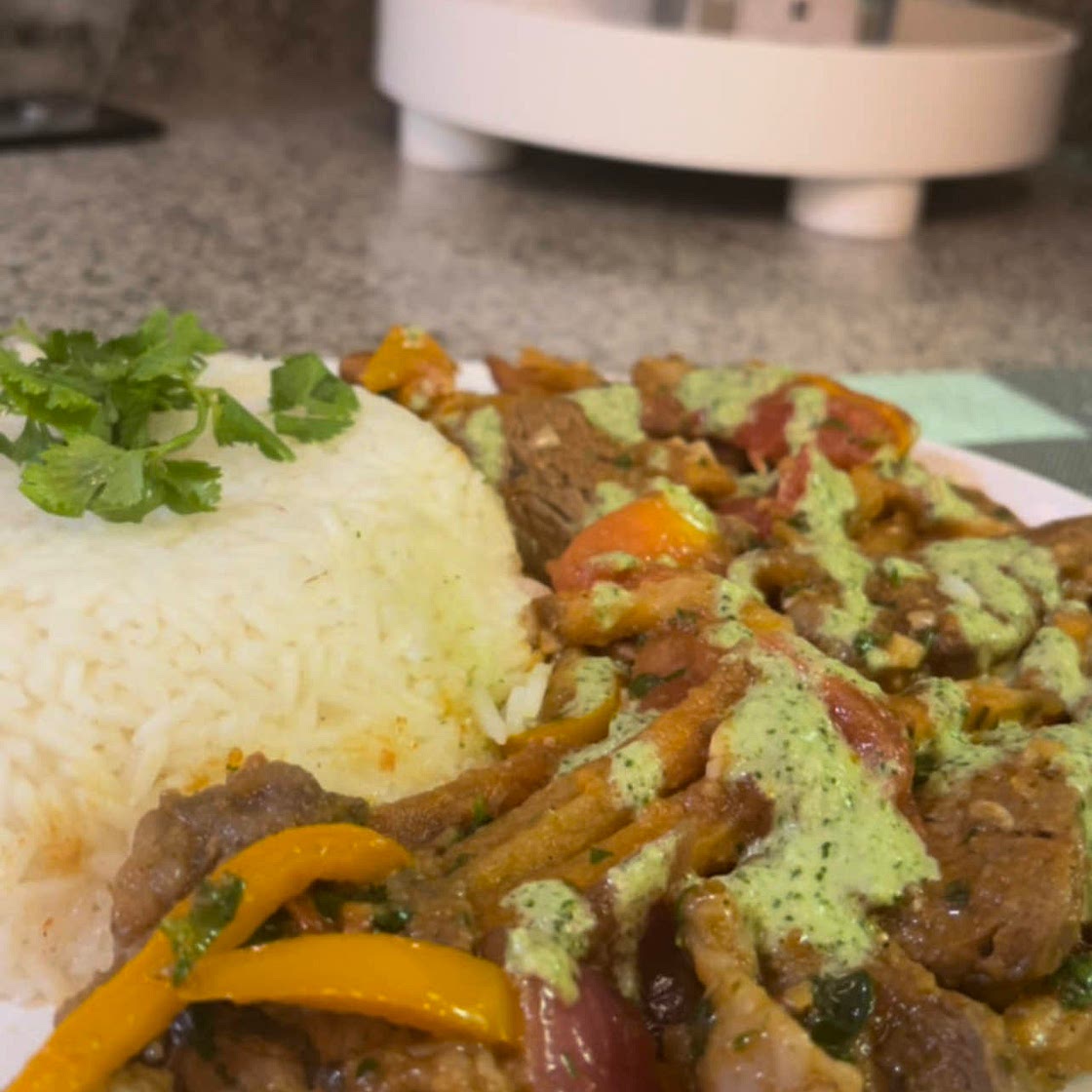 Lomo saltado 