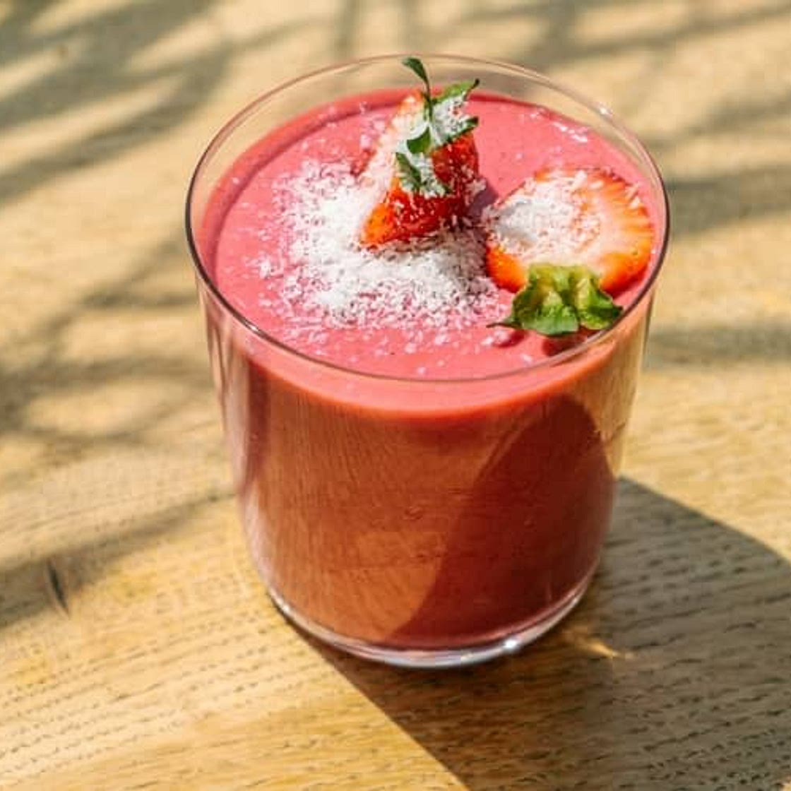 Bahama Mama (Tropical Smoothie Recipe)