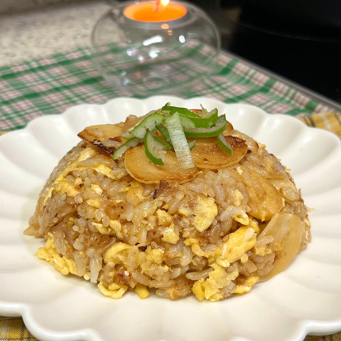 Simple Garlic Egg Fried Rice