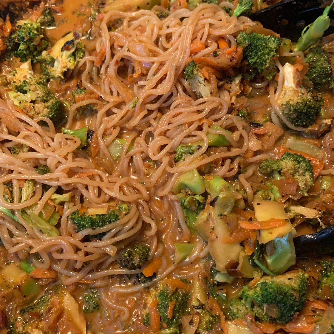 Bangkok Coconut Curry Noodle Bowls