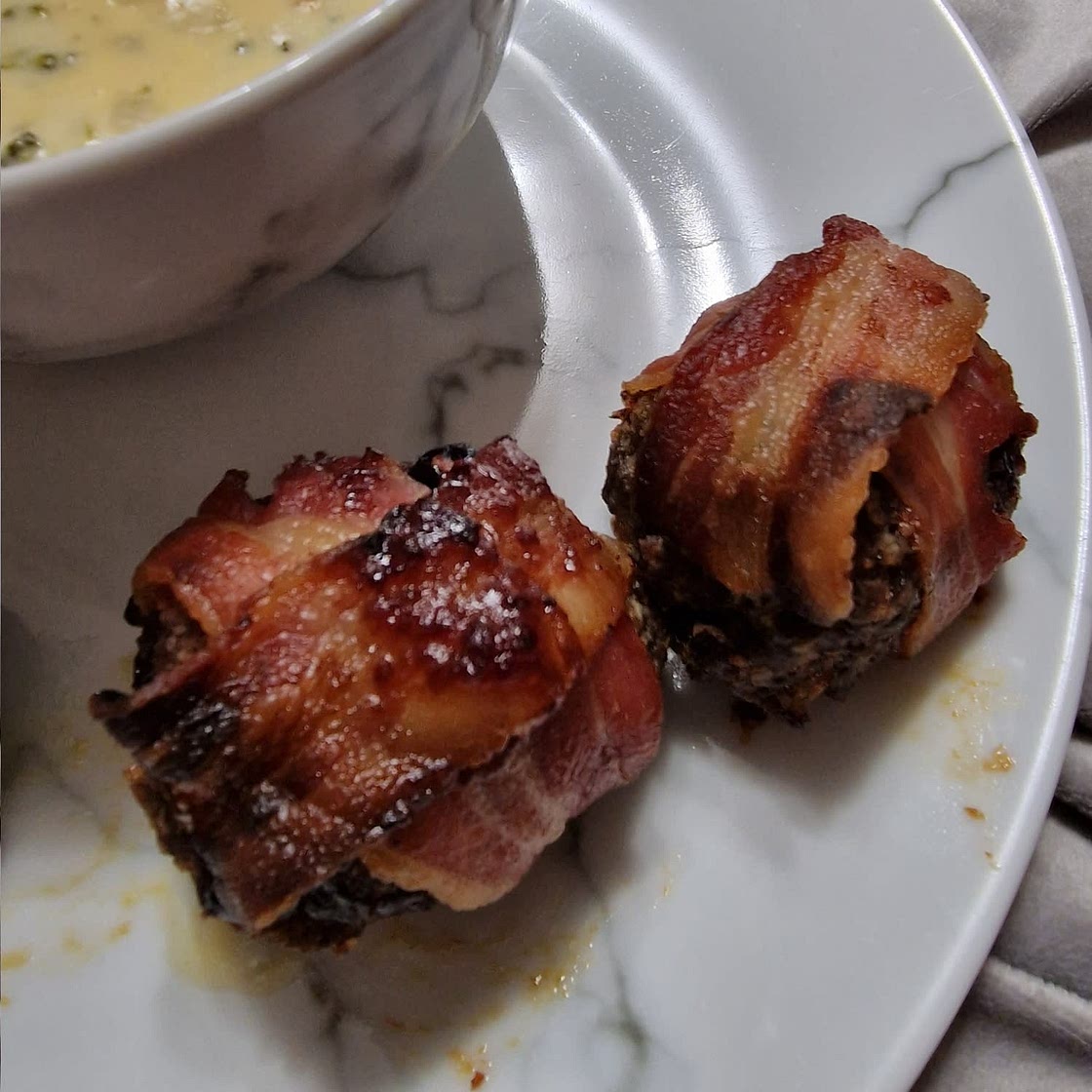Pigs in blankets stuffing balls
