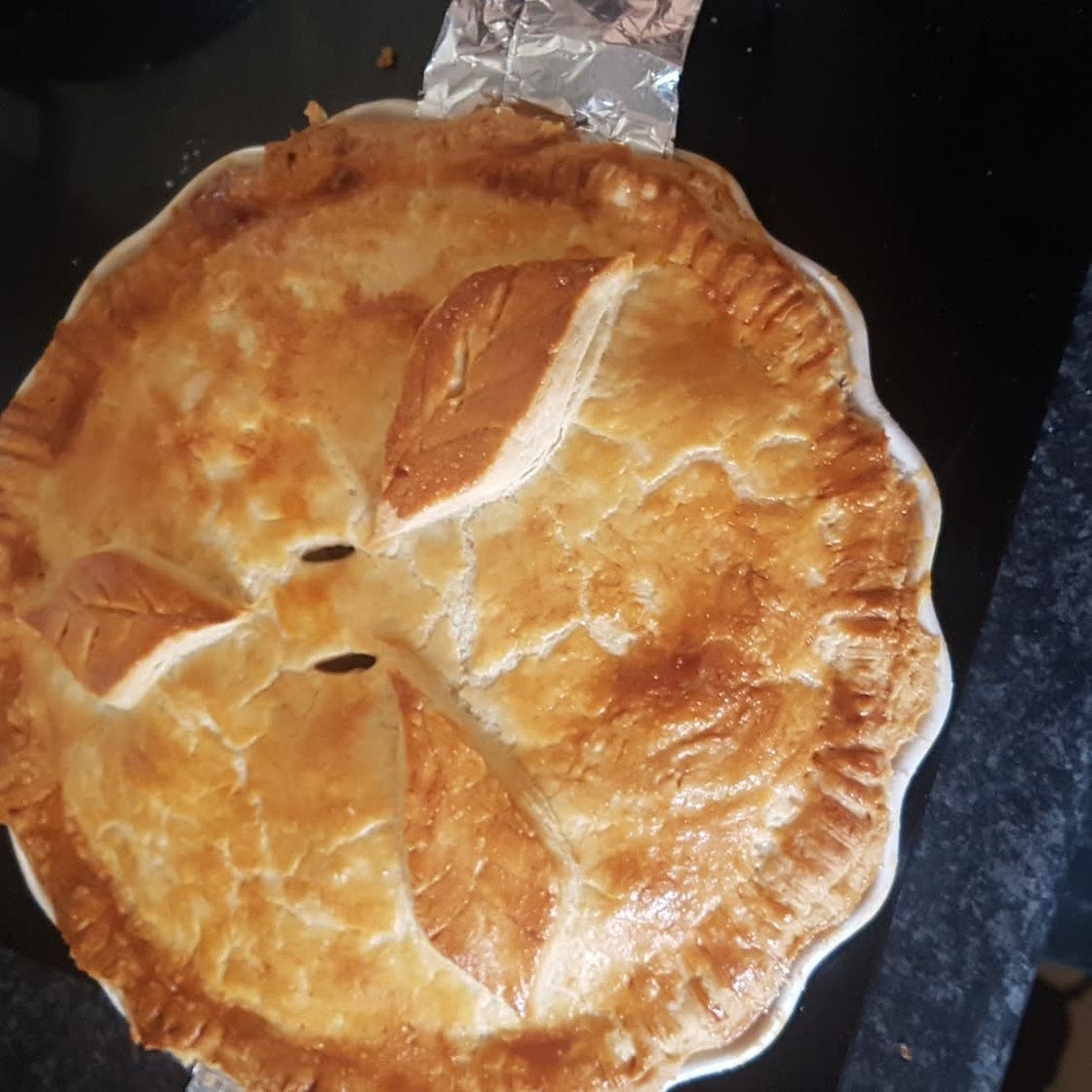 Old fashioned English Steak & Ale Pie