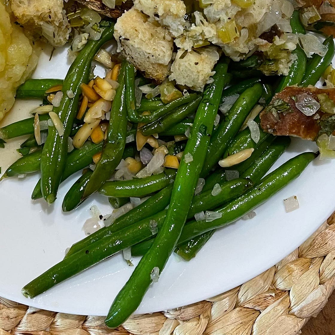 Pan-Roasted Green Beans With Golden Almonds