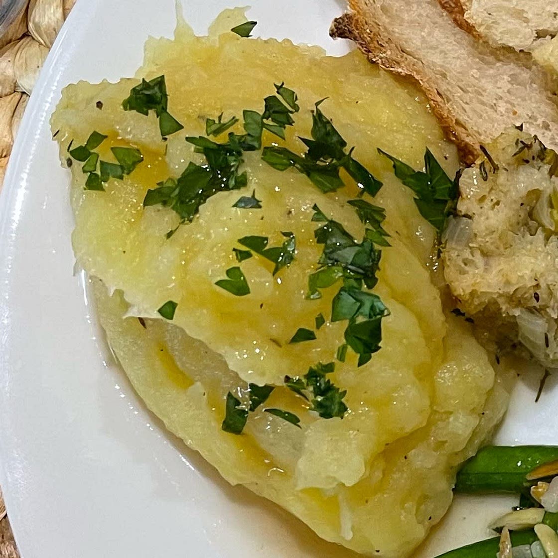 Instant Pot Mashed Potatoes (No Drain, 20 Minutes!)
