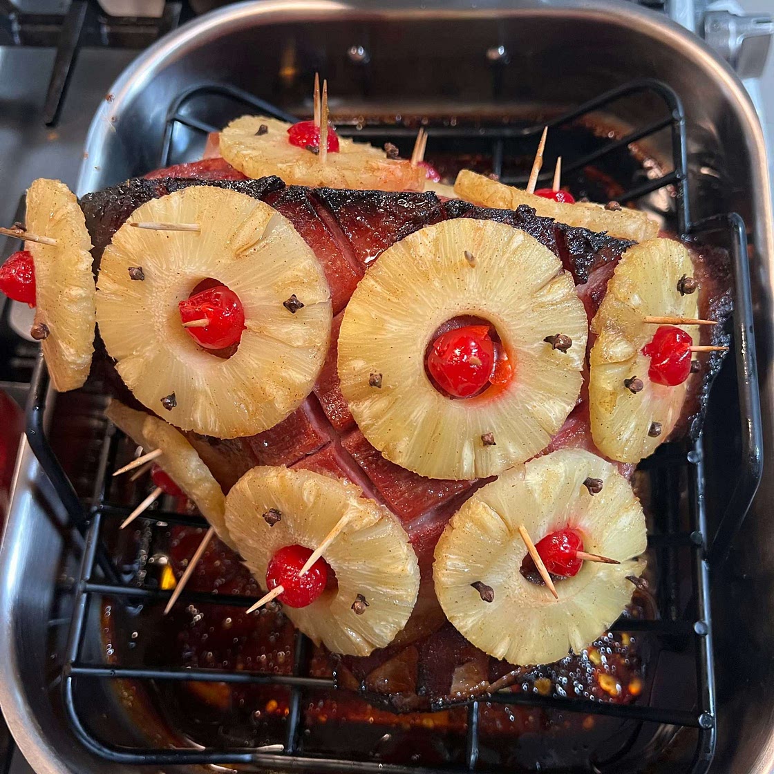 How to Make a Beautiful Old-Fashioned Baked Ham