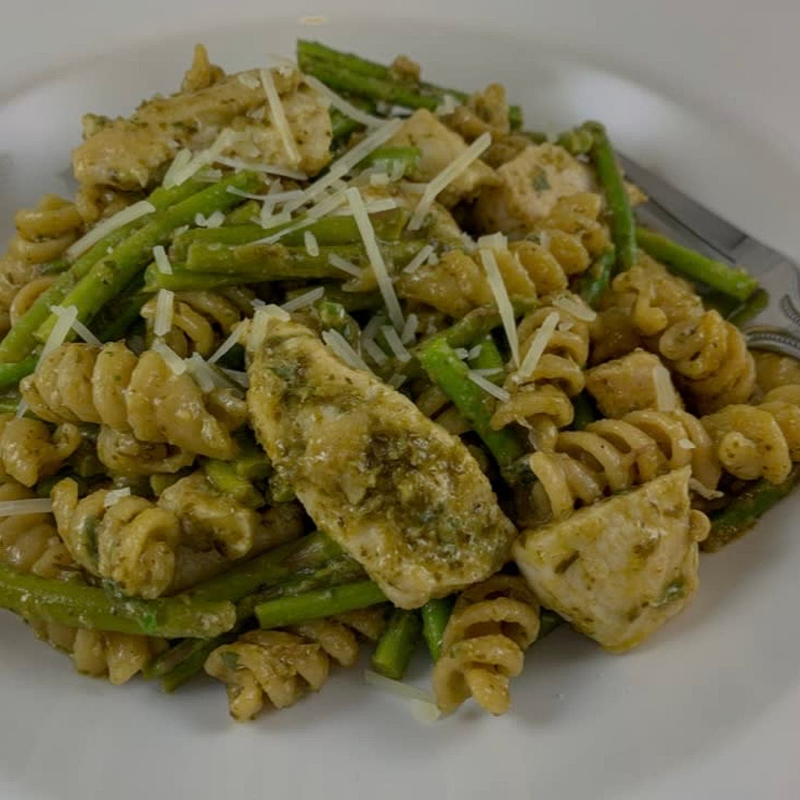 One-Pot Chicken Pesto Pasta