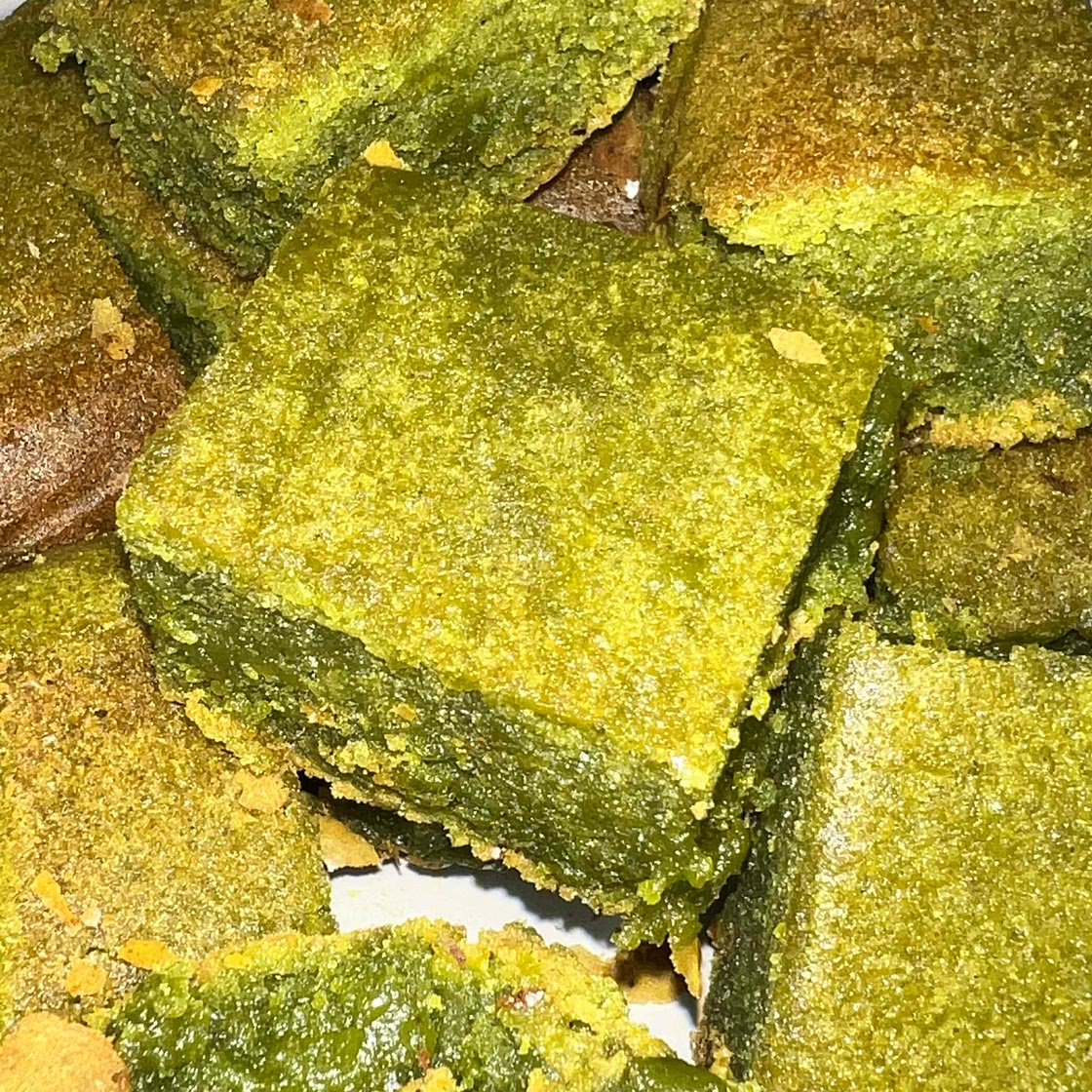 White Chocolate Matcha Brownies 💚