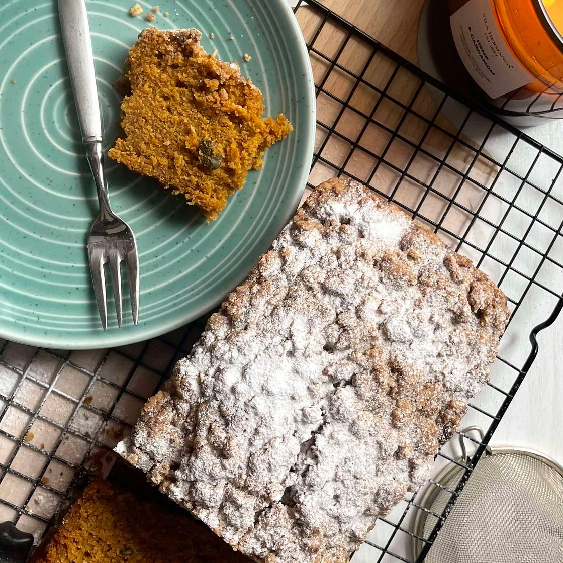 Tomiwa’s Streusel Pumpkin Bread