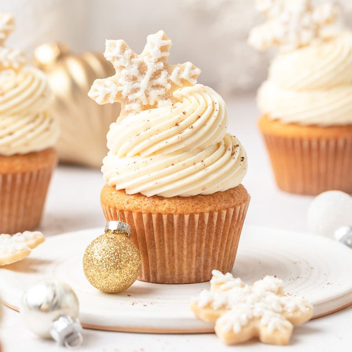 Bourbon Eggnog Cupcakes