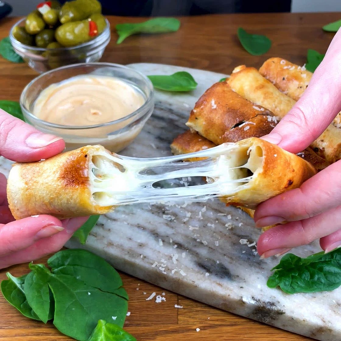 Mozzarella and Spinach Rolls