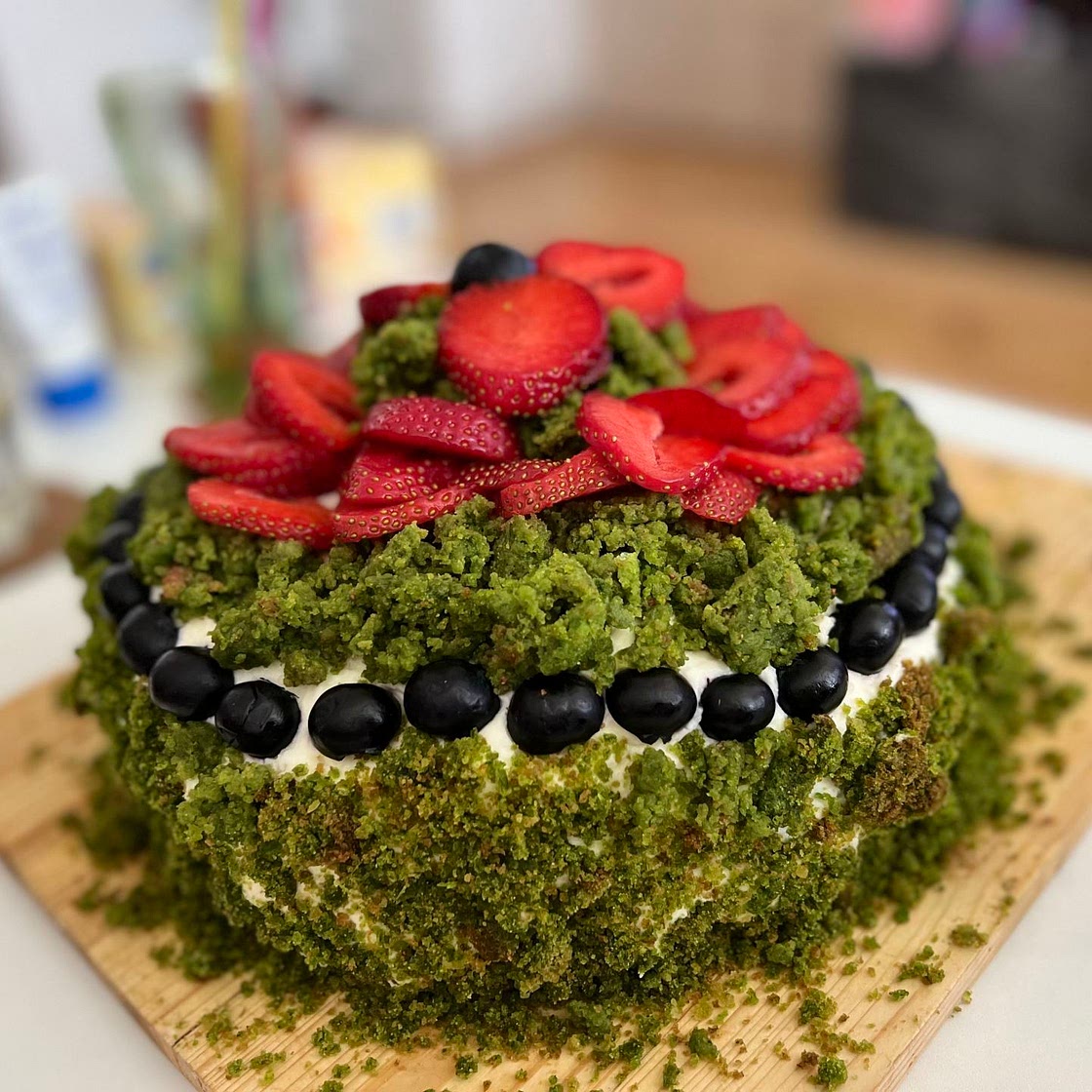 “Moss” cake