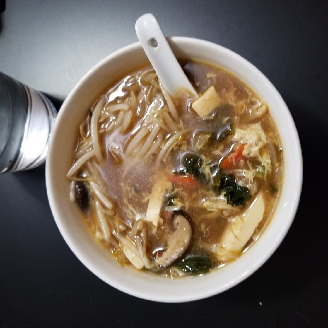 Hot and Sour Soup, the Authentic Way (酸辣汤)