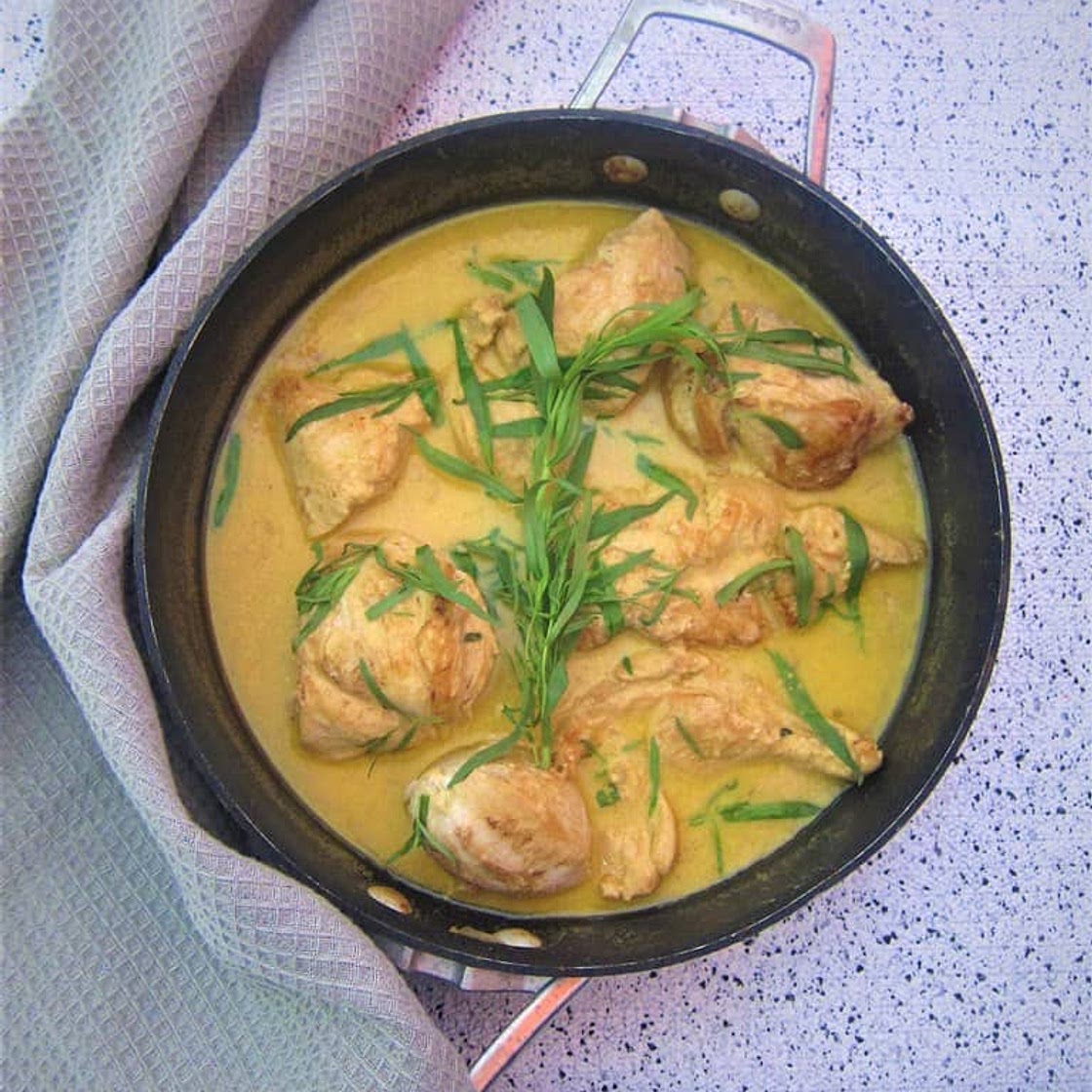 Tarragon Chicken In White Wine Sauce