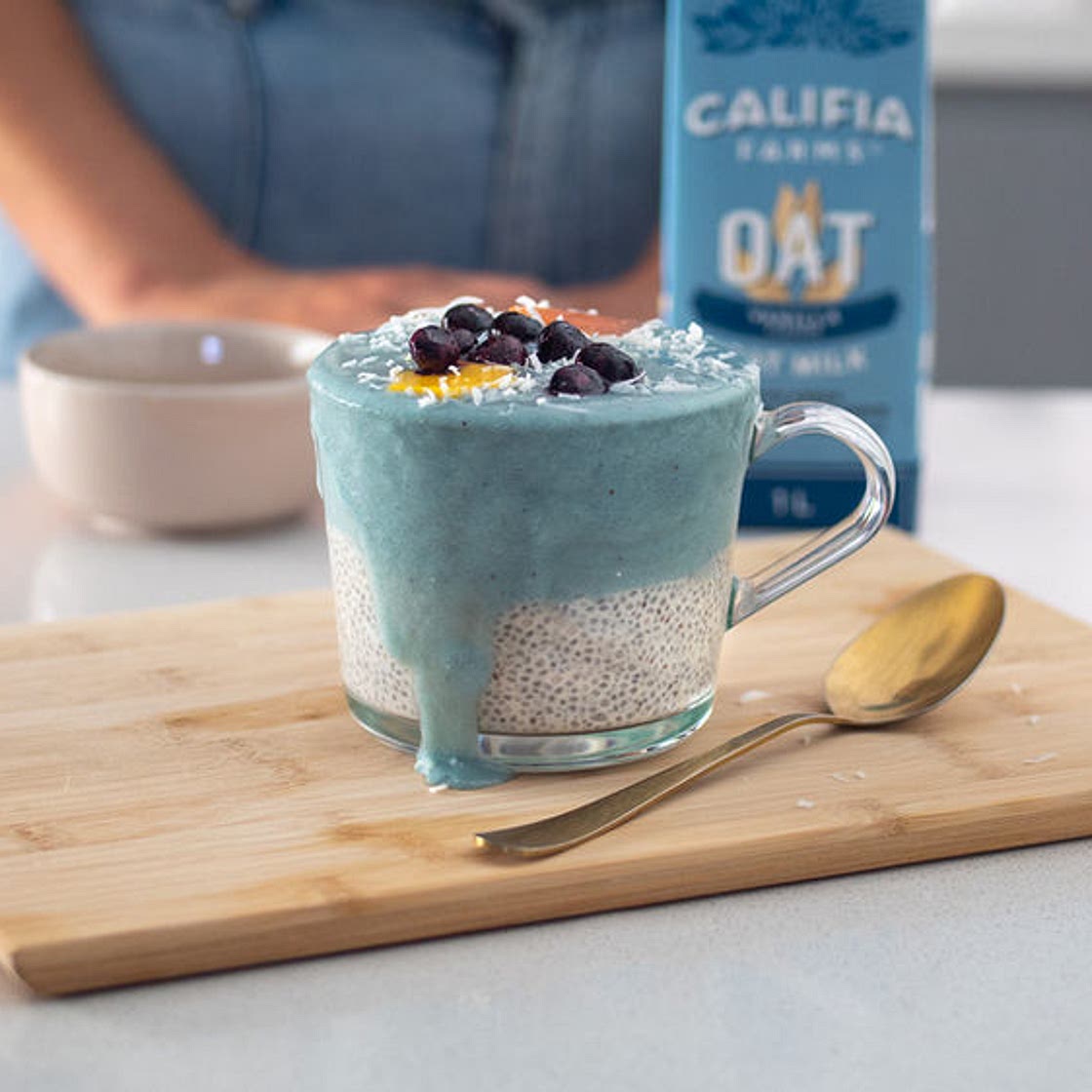 BLUE CHIA PUDDING SMOOTHIE