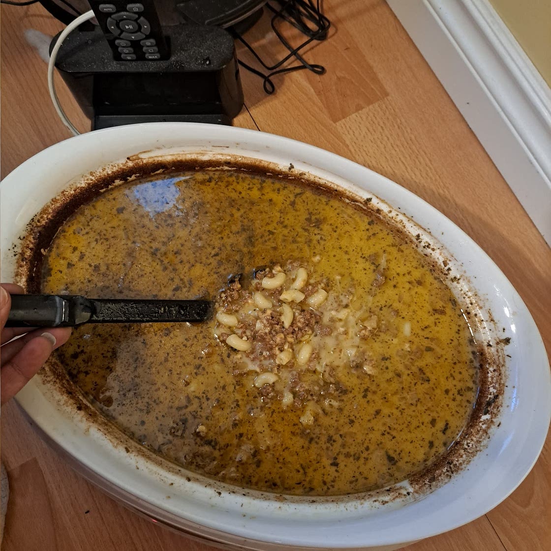 Crockpot Macaroni Cheeseburger Soup