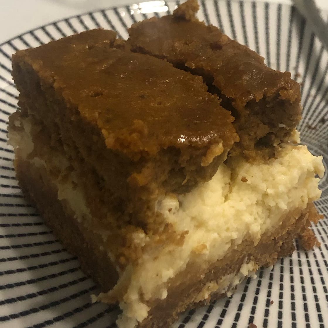Pumpkin Pie Cheesecake Bars