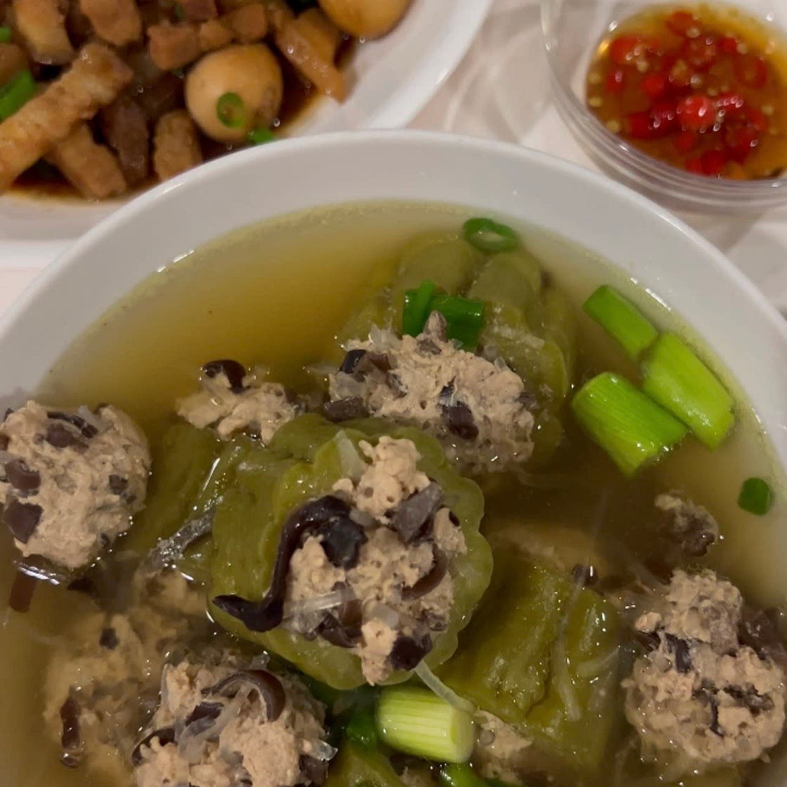 Bitter melon soup 