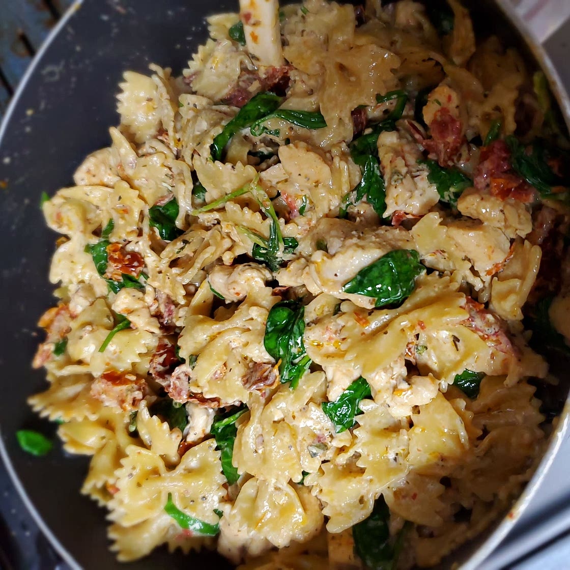 Instant Pot Creamy Tuscan Chicken Pasta