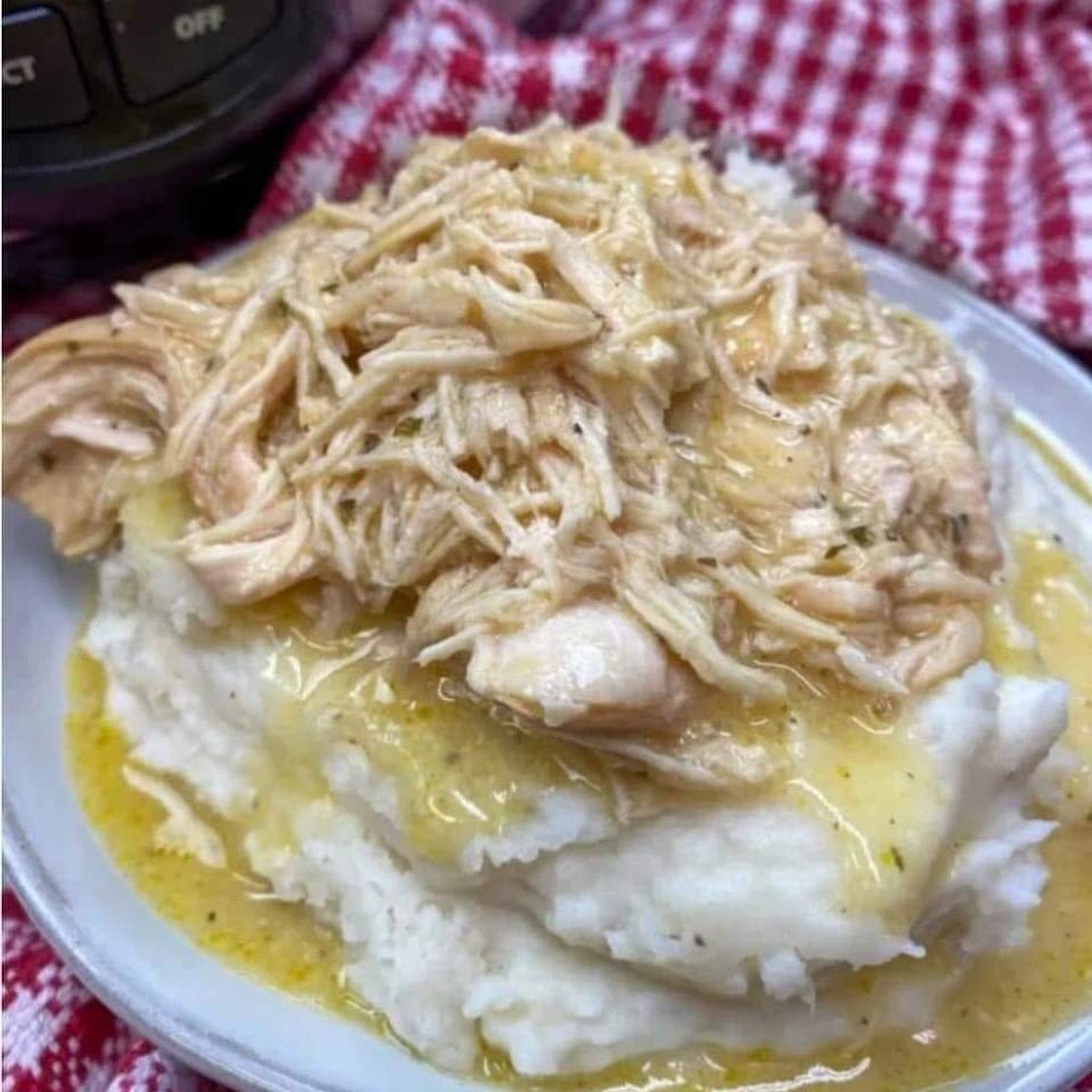 Instant Pot Chicken & Gravy