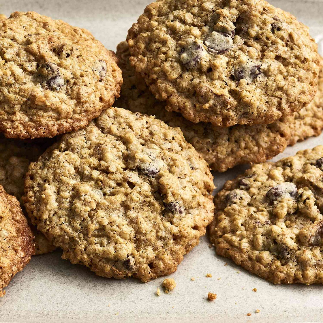 Chocolate Chip Oatmeal Cookies