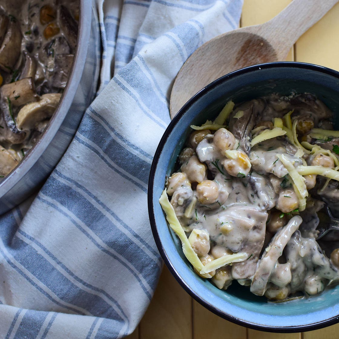 Recipe for Creamy Mushrooms with Chickpeas - meal packed with nutrition