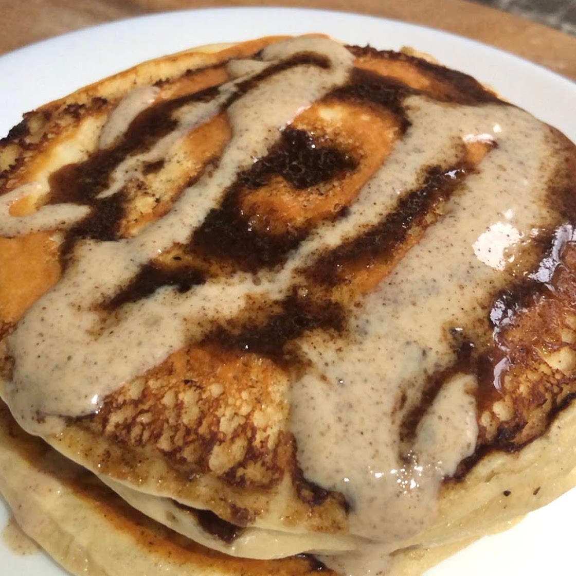 250cal Cinnamon roll pancakes